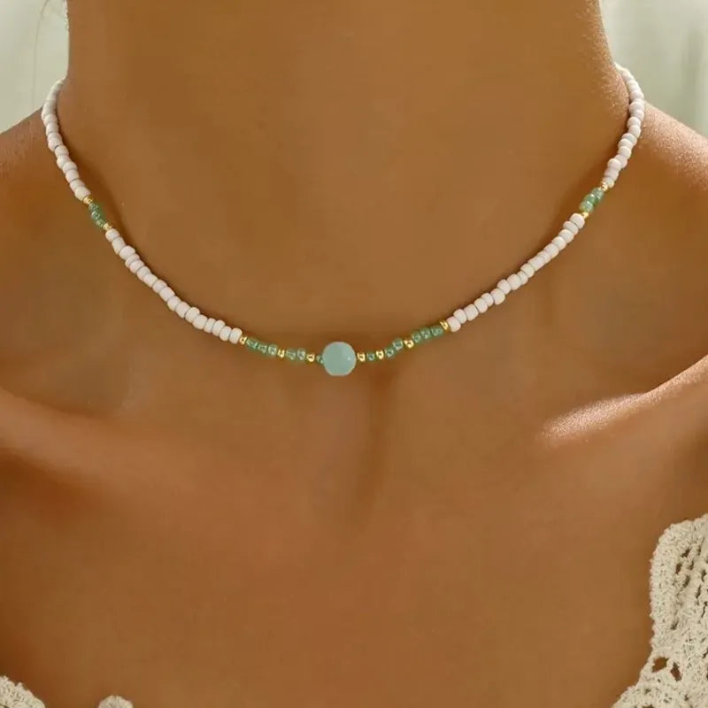 Elegant Boho-Chic Handcrafted Beaded Pendant Necklace for Women Party Occasions Jewelry Accessories Gifts